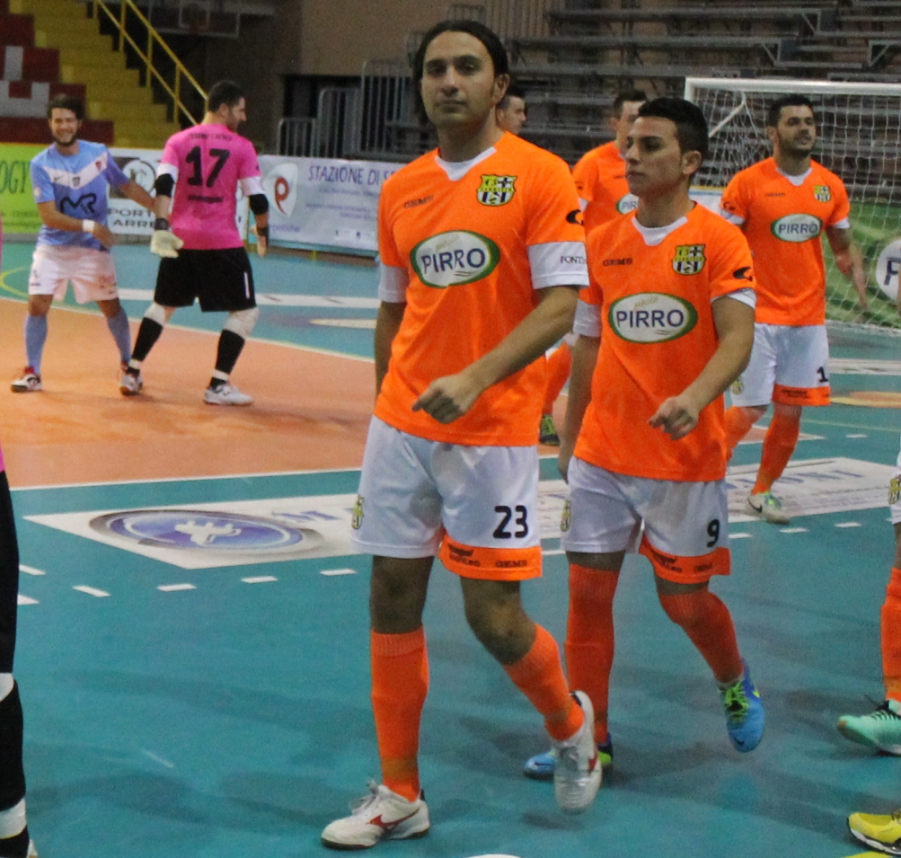 Morrone al suo primo gol in A2