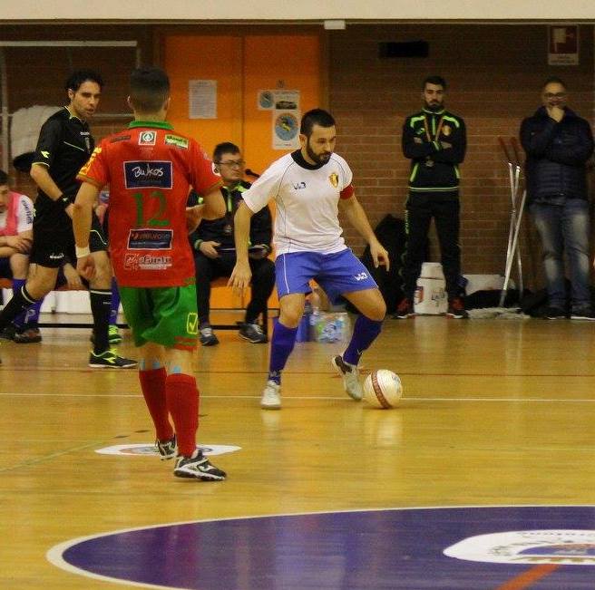 Brandonisio in azione nella finalissima della scorsa Coppa Italia regionale, vinta dall'Enotria Five Soccer